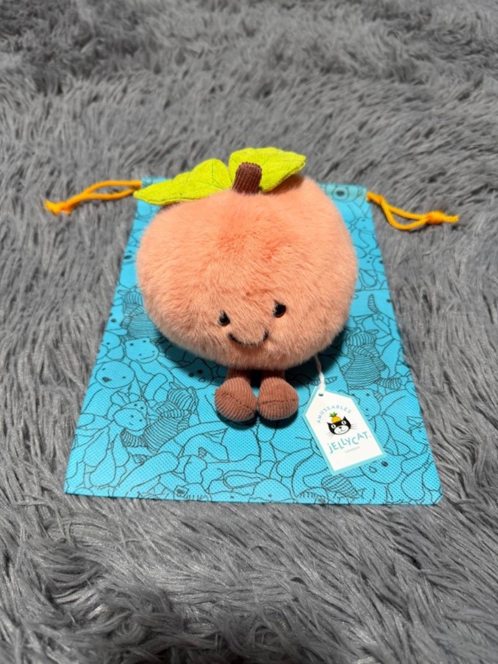 Jellycat Amuseables Peach plush